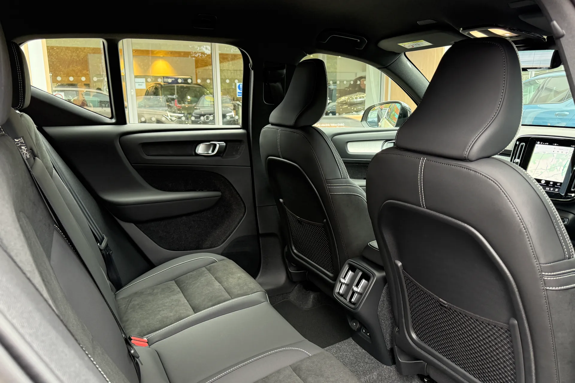 Volvo XC40 thumbnail image number 23