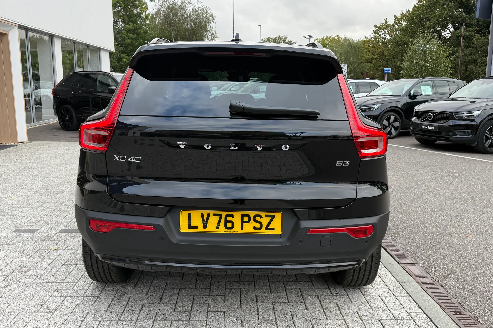 Volvo XC40 thumbnail image number 9