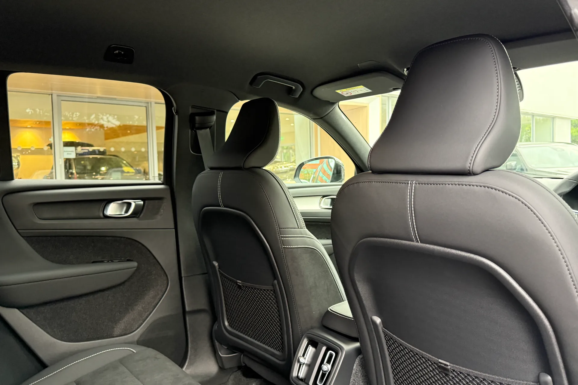 Volvo XC40 thumbnail image number 24