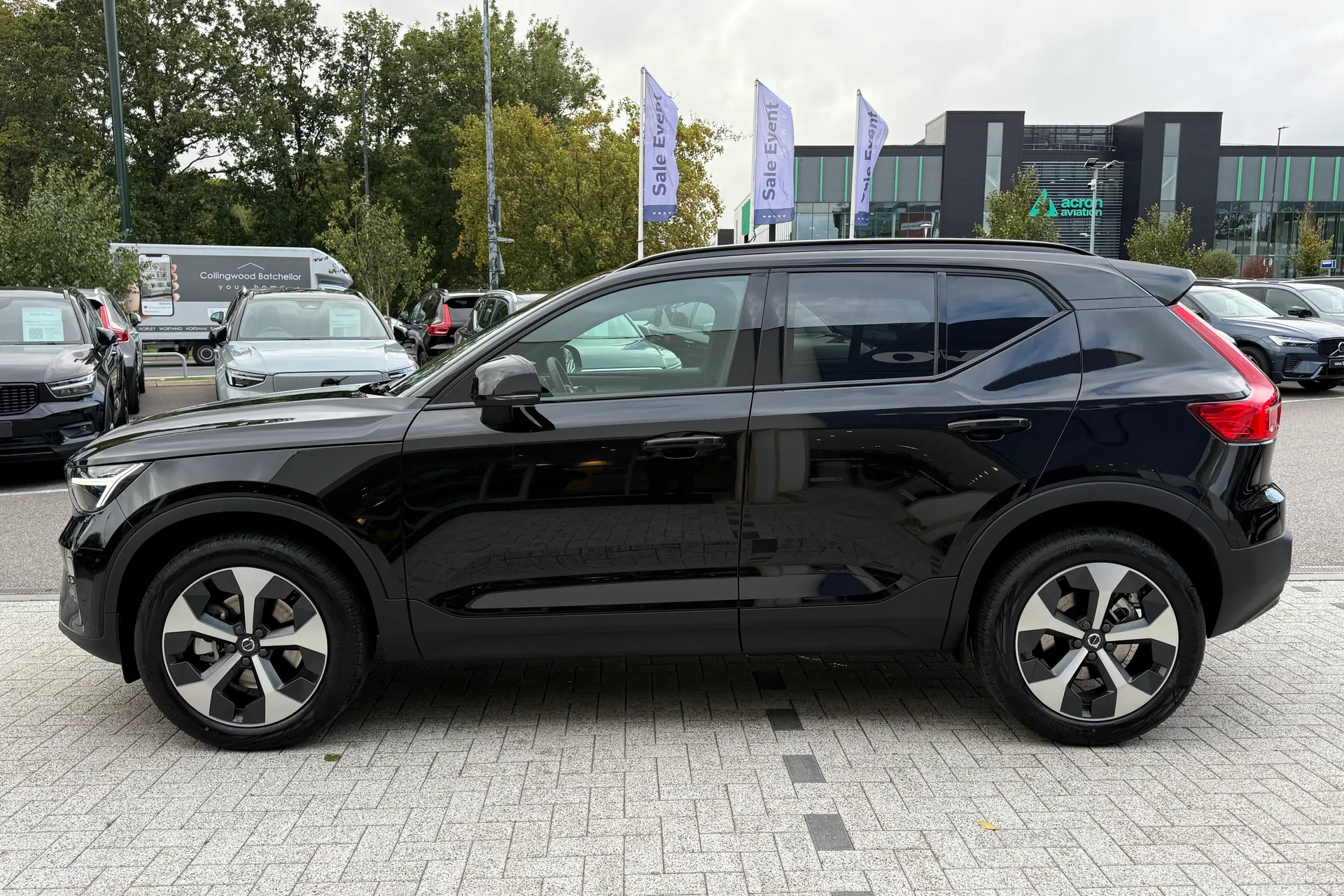 Volvo XC40 thumbnail image number 11