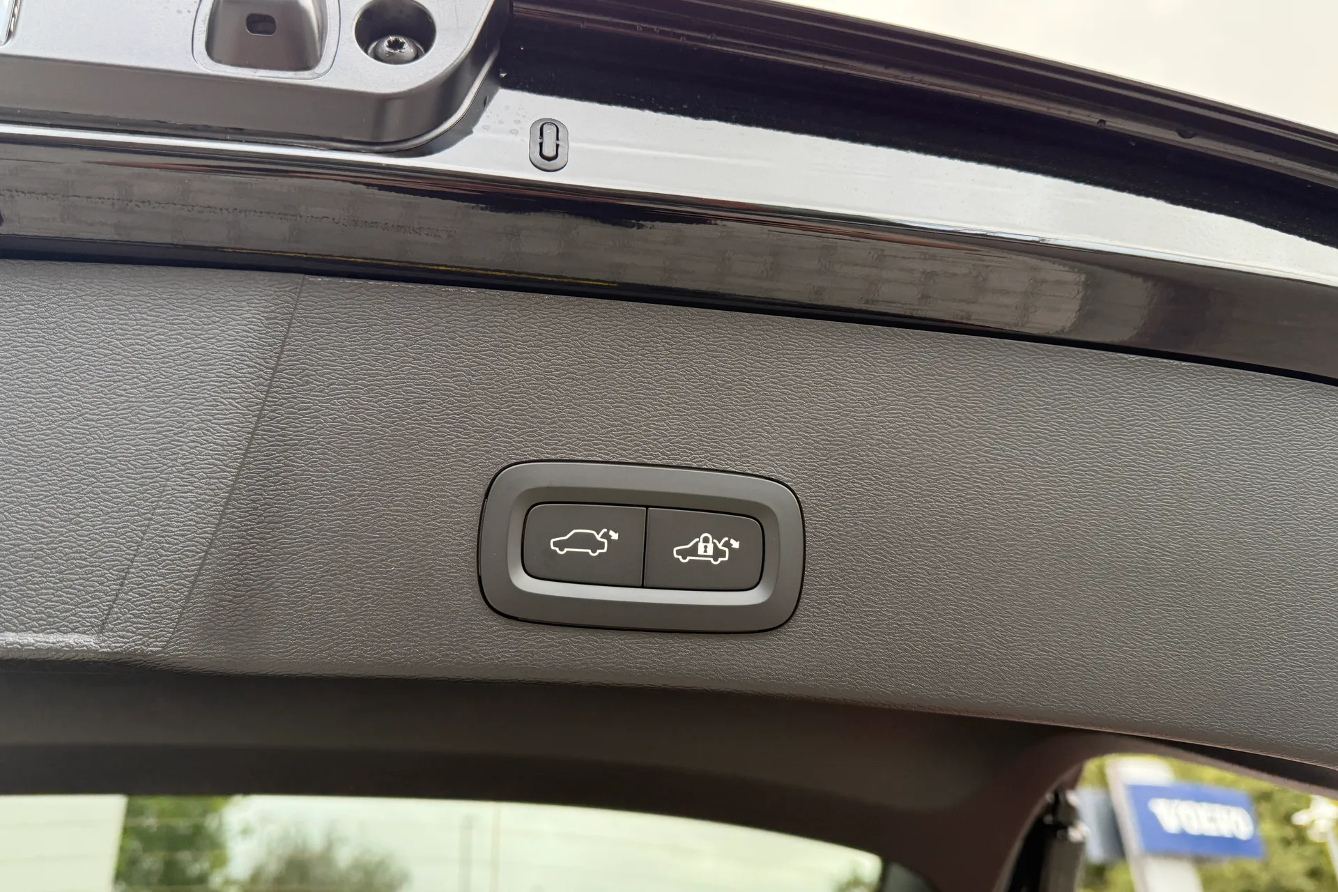 Volvo XC40 thumbnail image number 21
