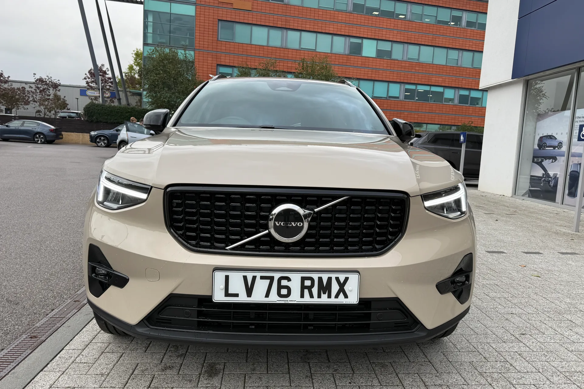 Volvo XC40 thumbnail image number 13