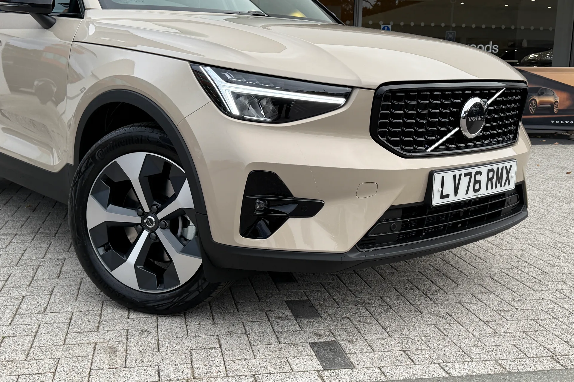 Volvo XC40 thumbnail image number 7
