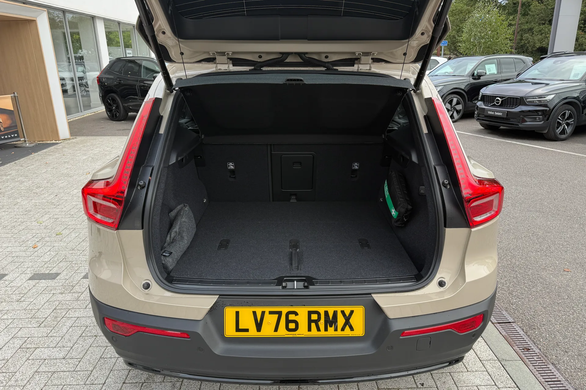 Volvo XC40 thumbnail image number 20