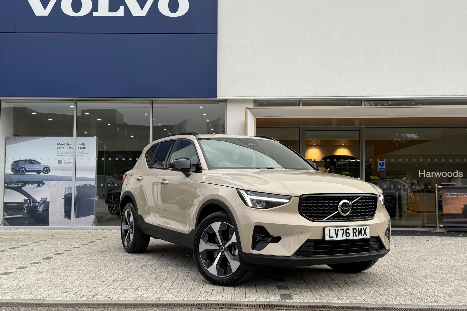 Volvo XC40 focused image