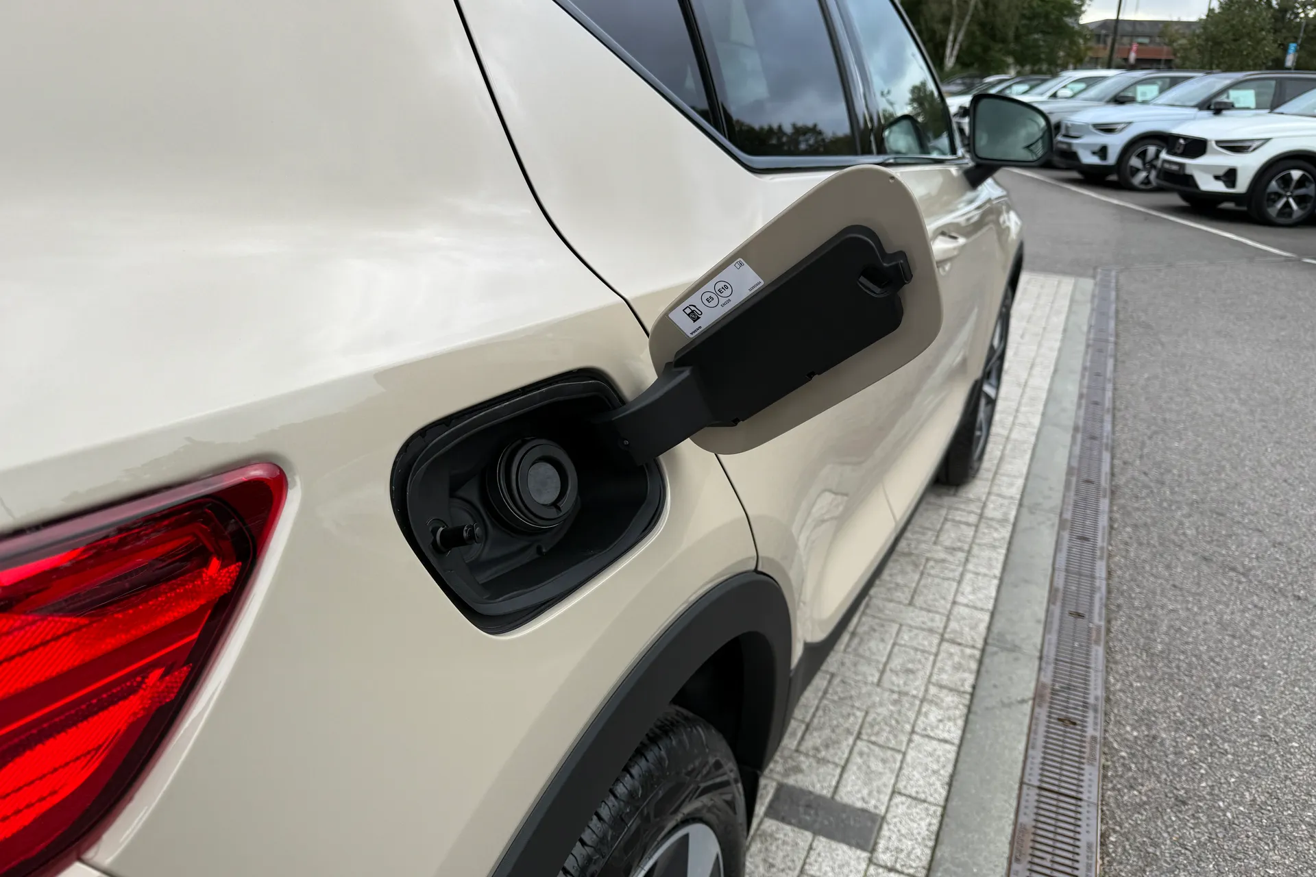Volvo XC40 thumbnail image number 16