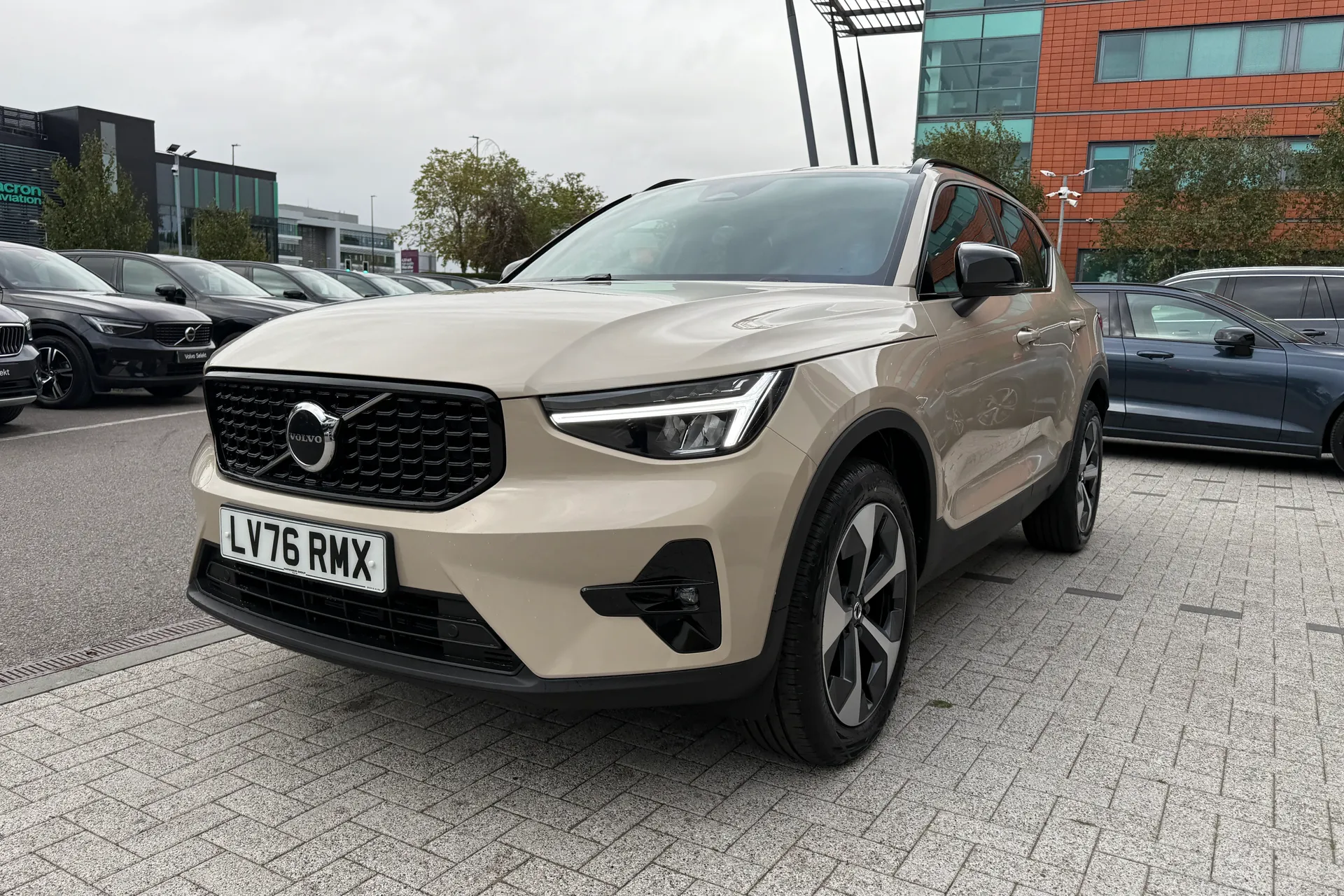 Volvo XC40 thumbnail image number 12