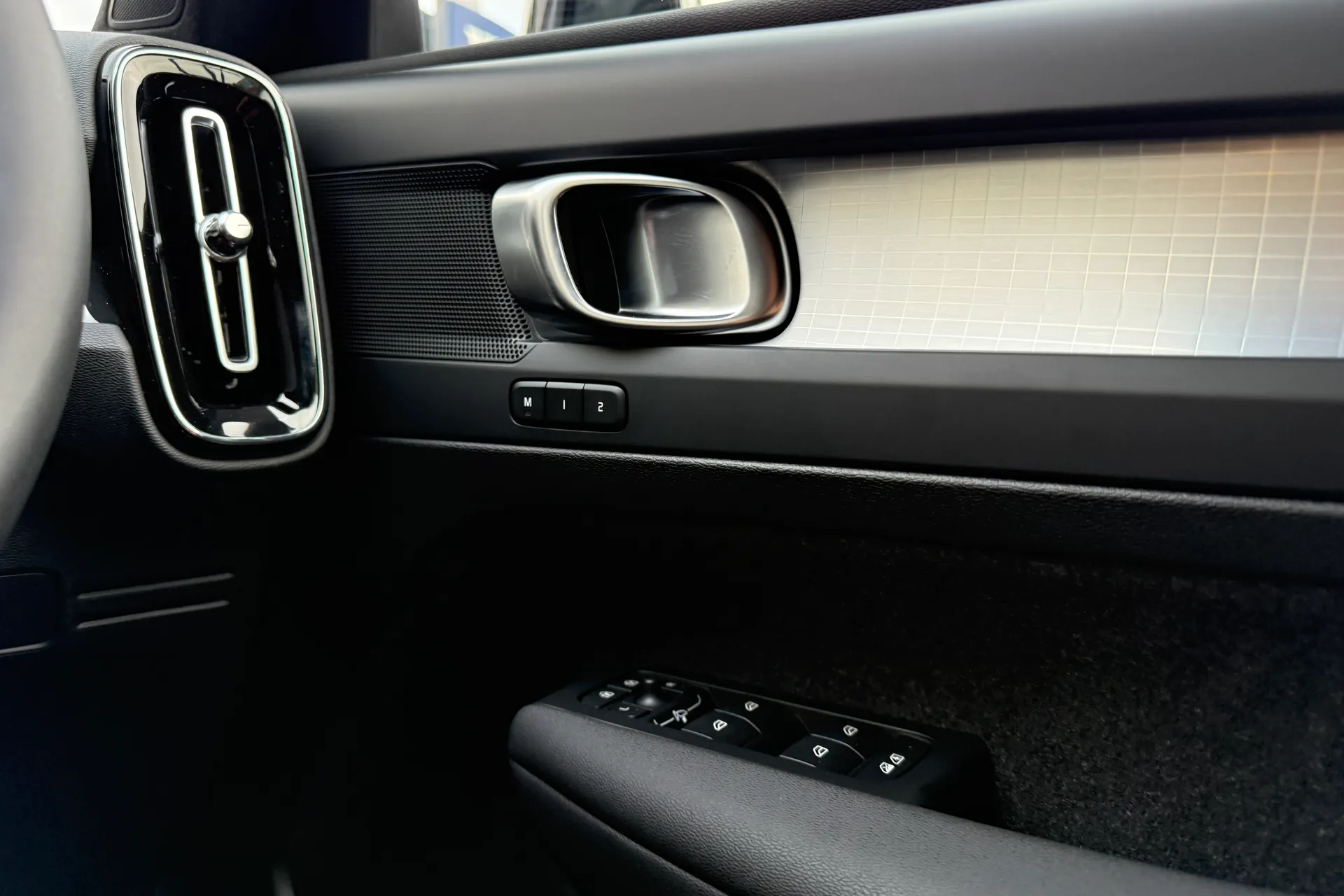 Volvo XC40 thumbnail image number 40