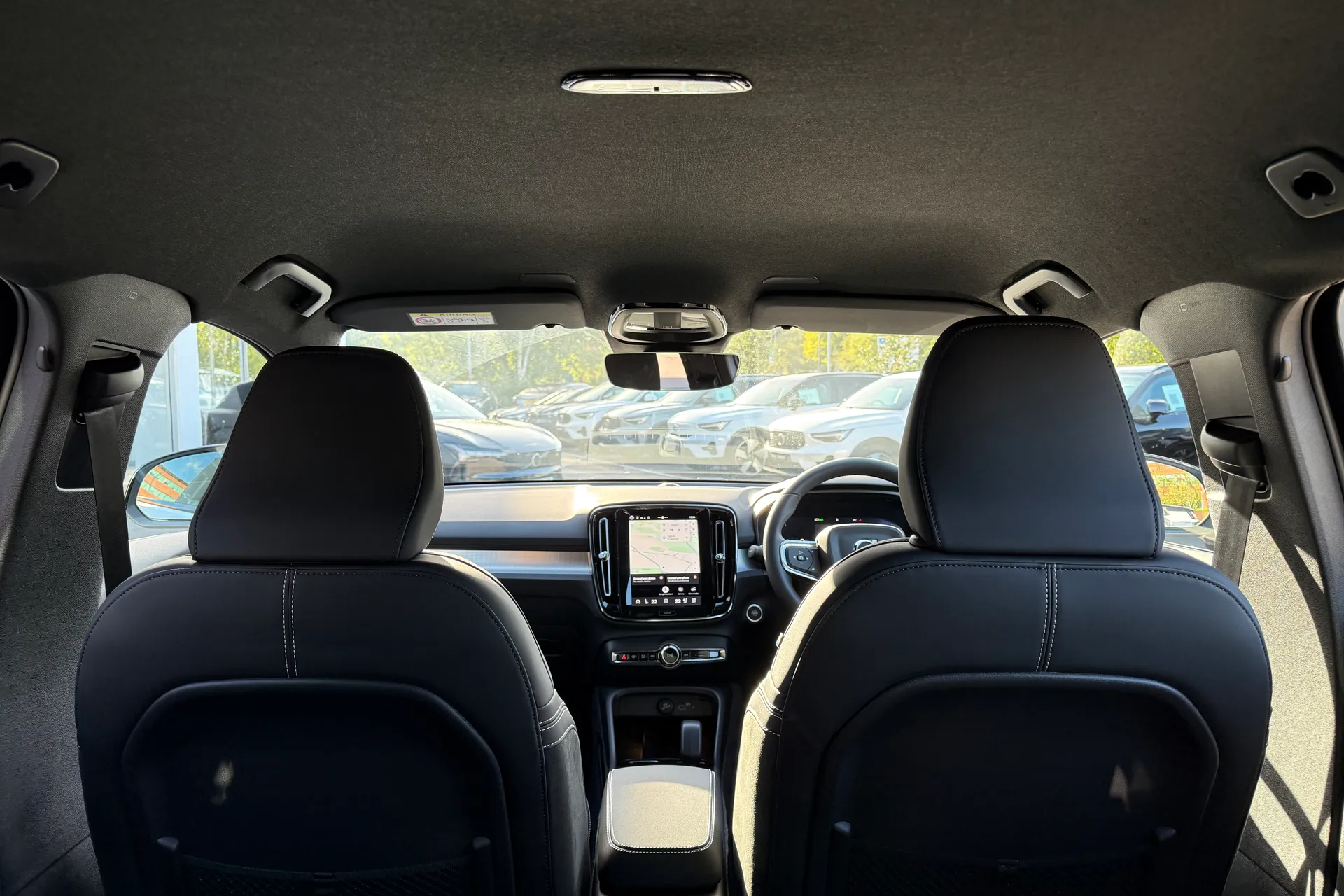 Volvo XC40 thumbnail image number 22