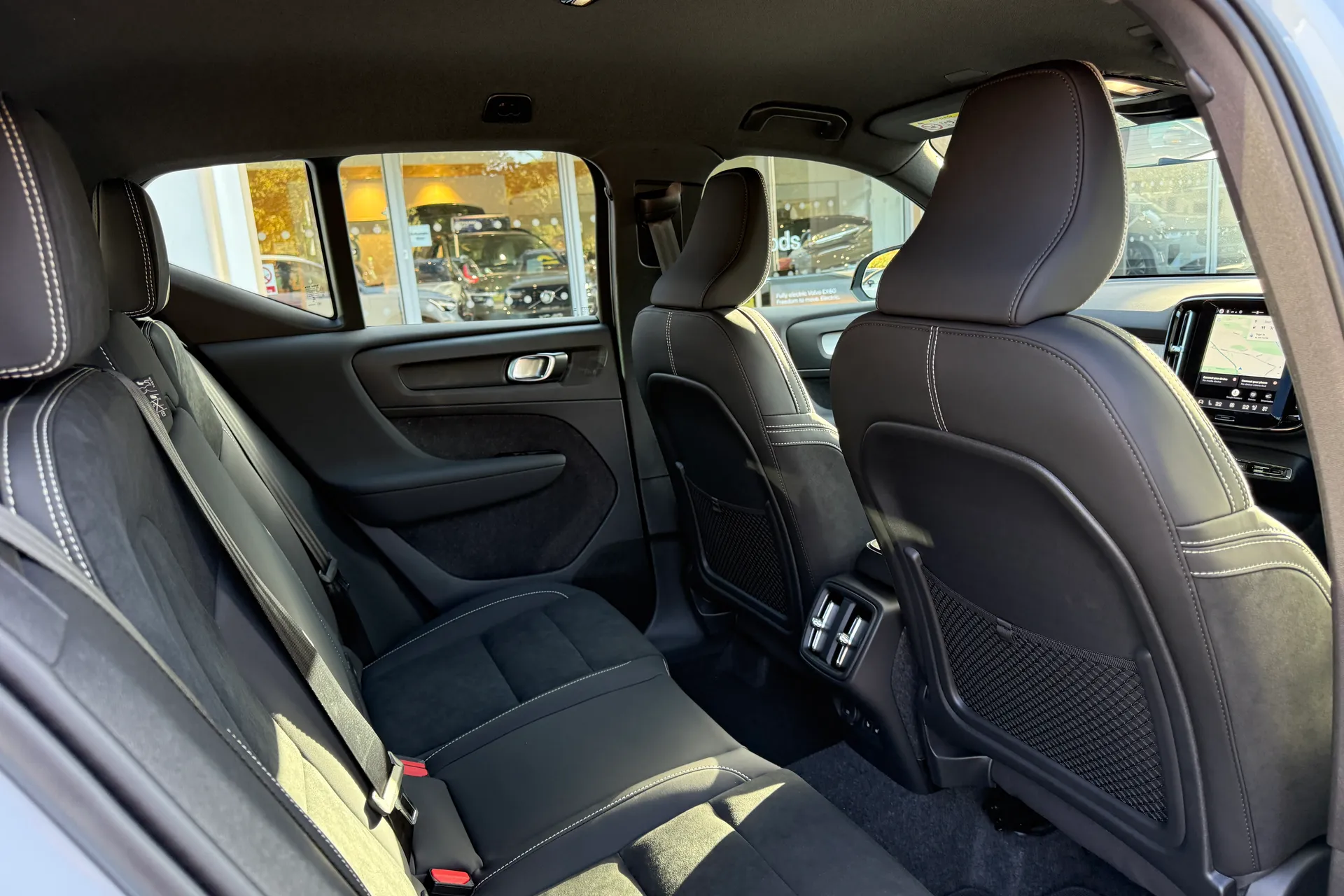Volvo XC40 thumbnail image number 23