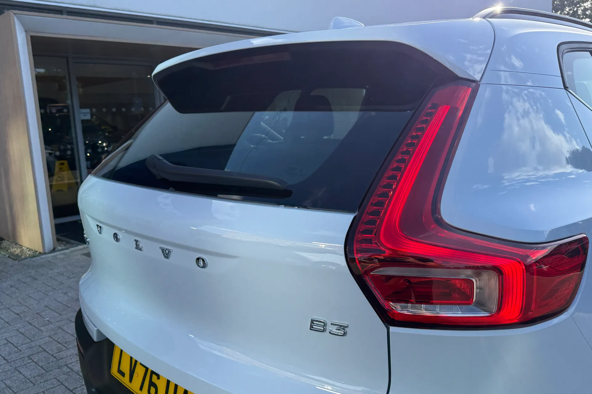 Volvo XC40 thumbnail image number 18