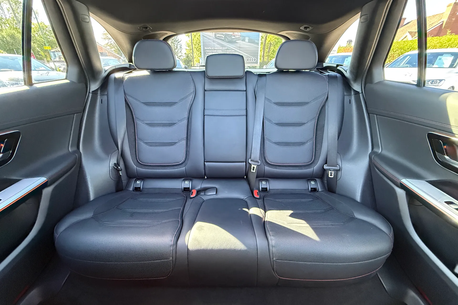 MERCEDES-BENZ GLC thumbnail image number 46