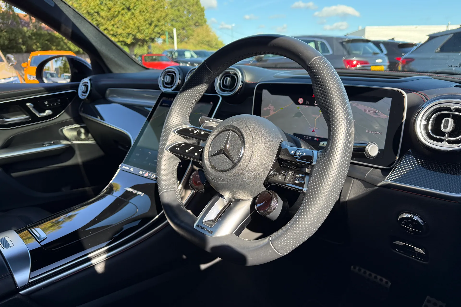 MERCEDES-BENZ GLC thumbnail image number 34