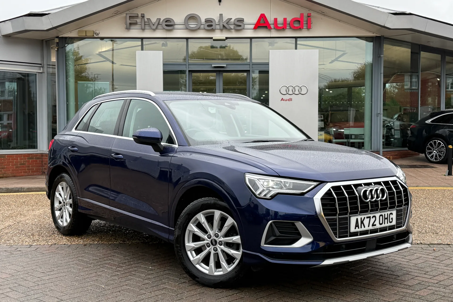 Audi Q3 focused image