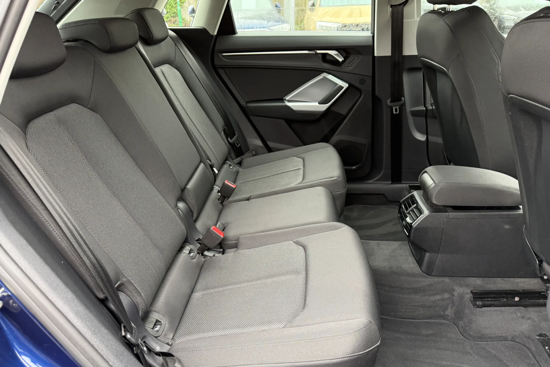 Audi Q3 thumbnail image number 43