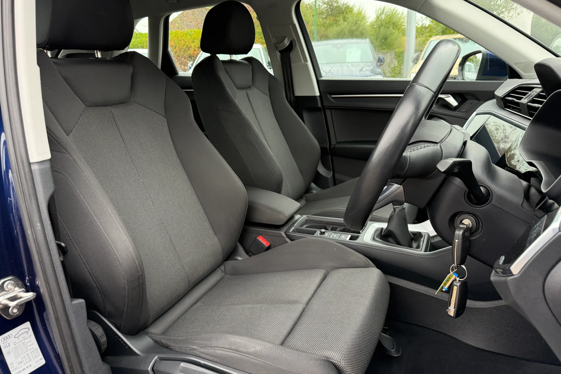 Audi Q3 thumbnail image number 26