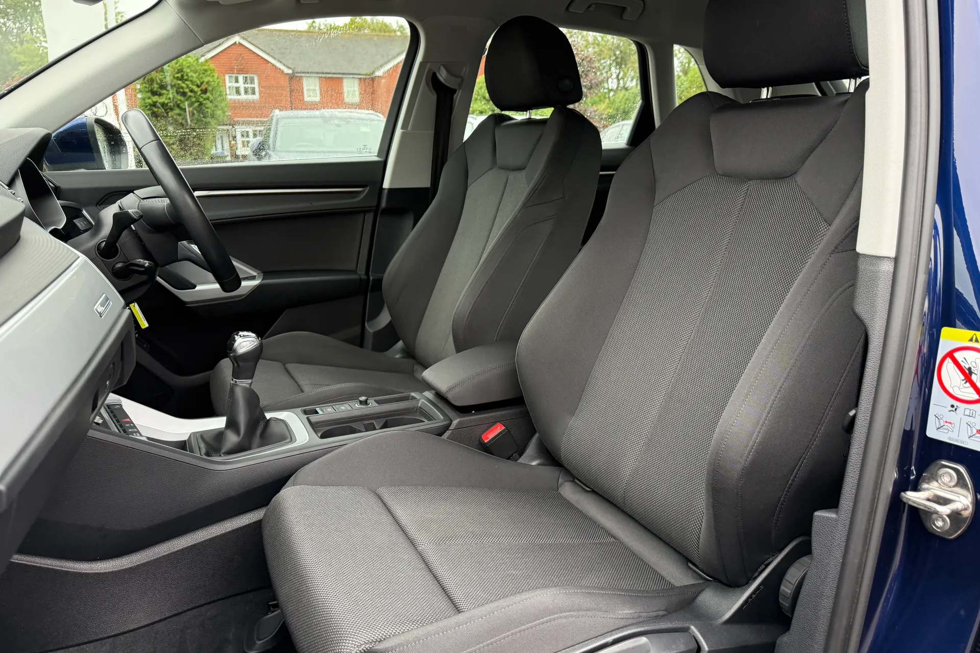 Audi Q3 thumbnail image number 29