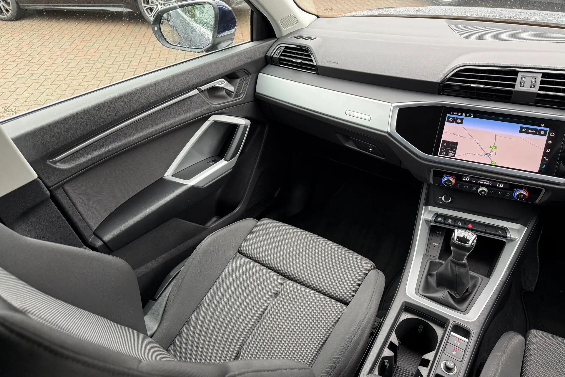 Audi Q3 thumbnail image number 37