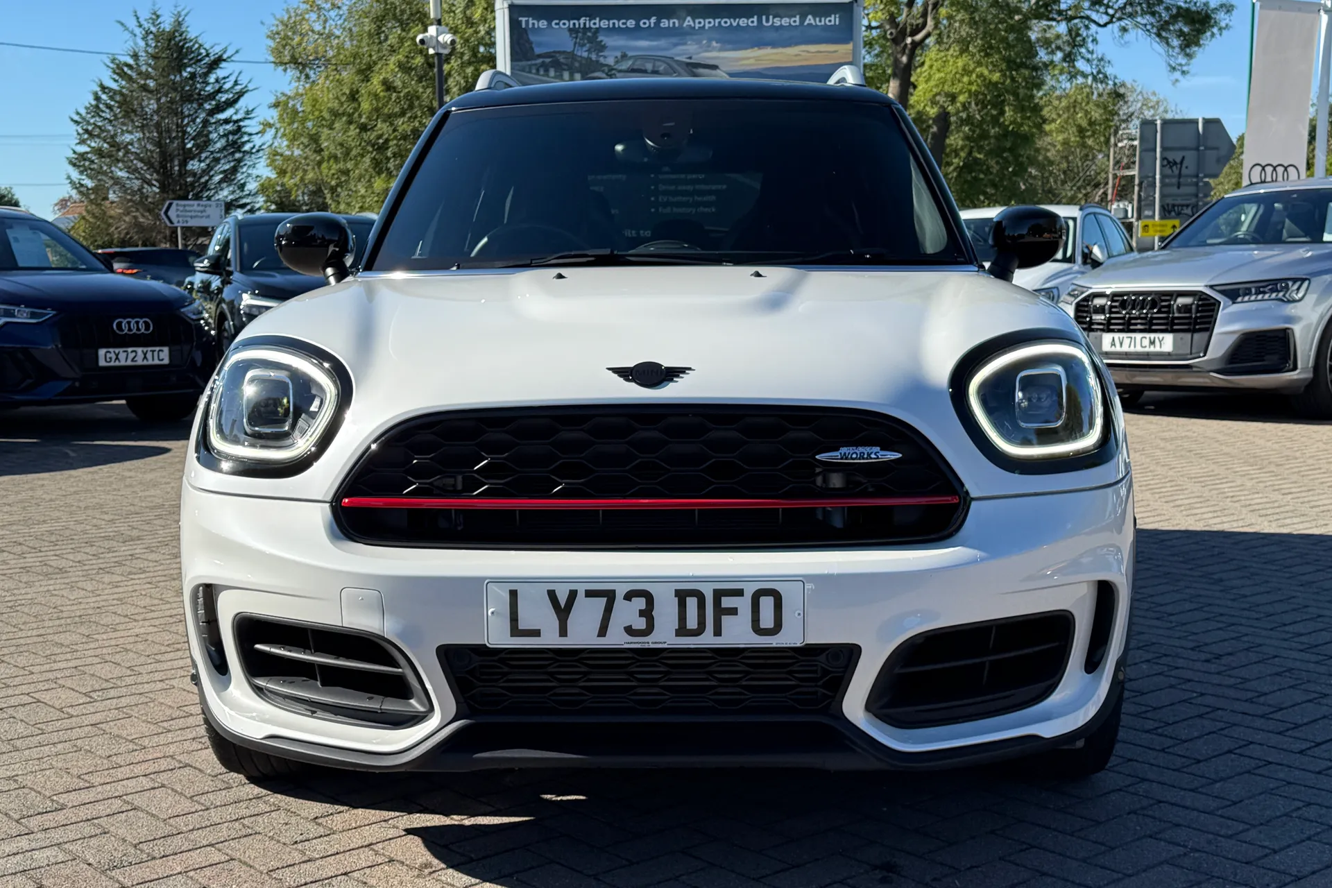 MINI COUNTRYMAN thumbnail image number 19
