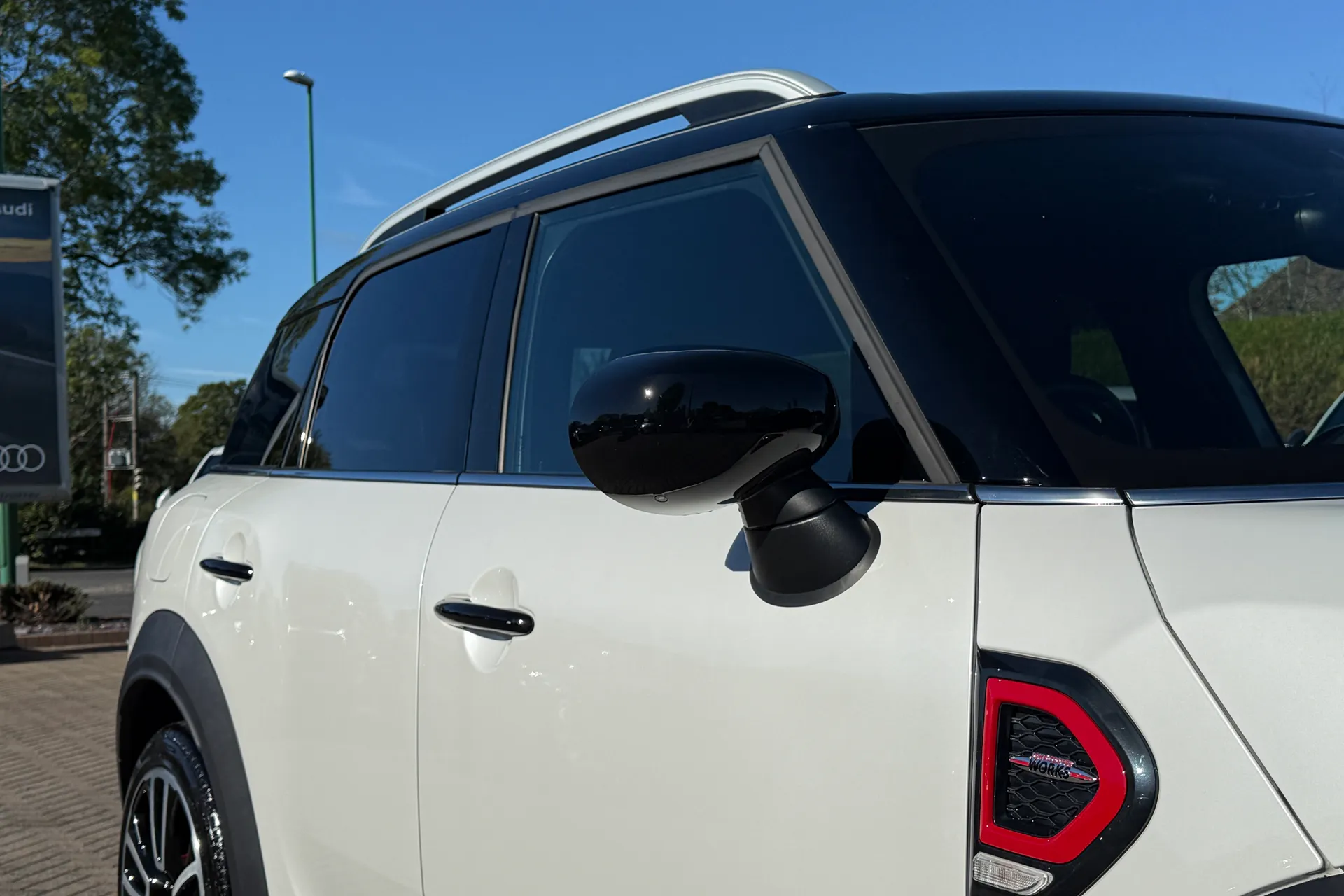 MINI COUNTRYMAN thumbnail image number 40