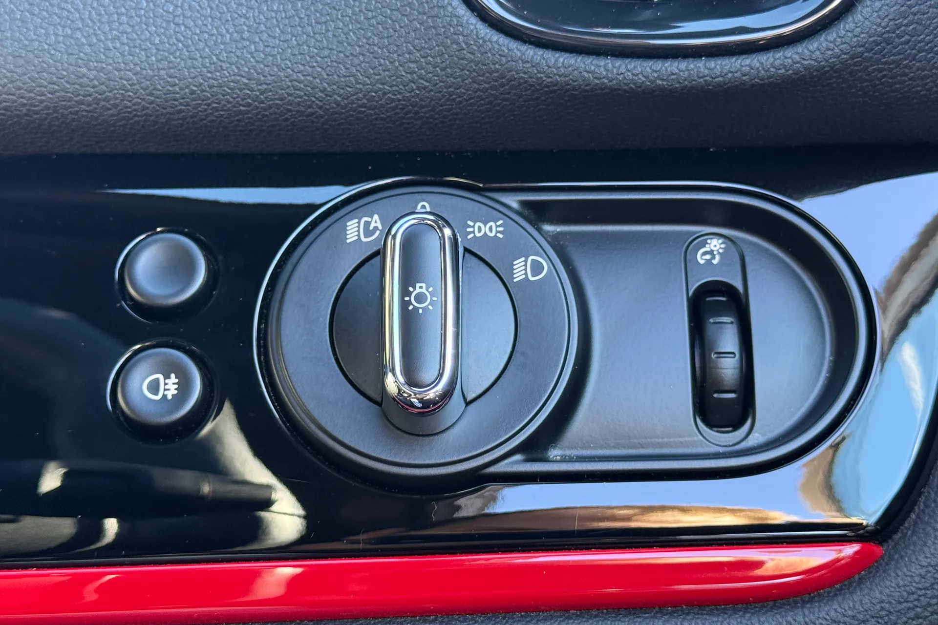 MINI COUNTRYMAN thumbnail image number 17
