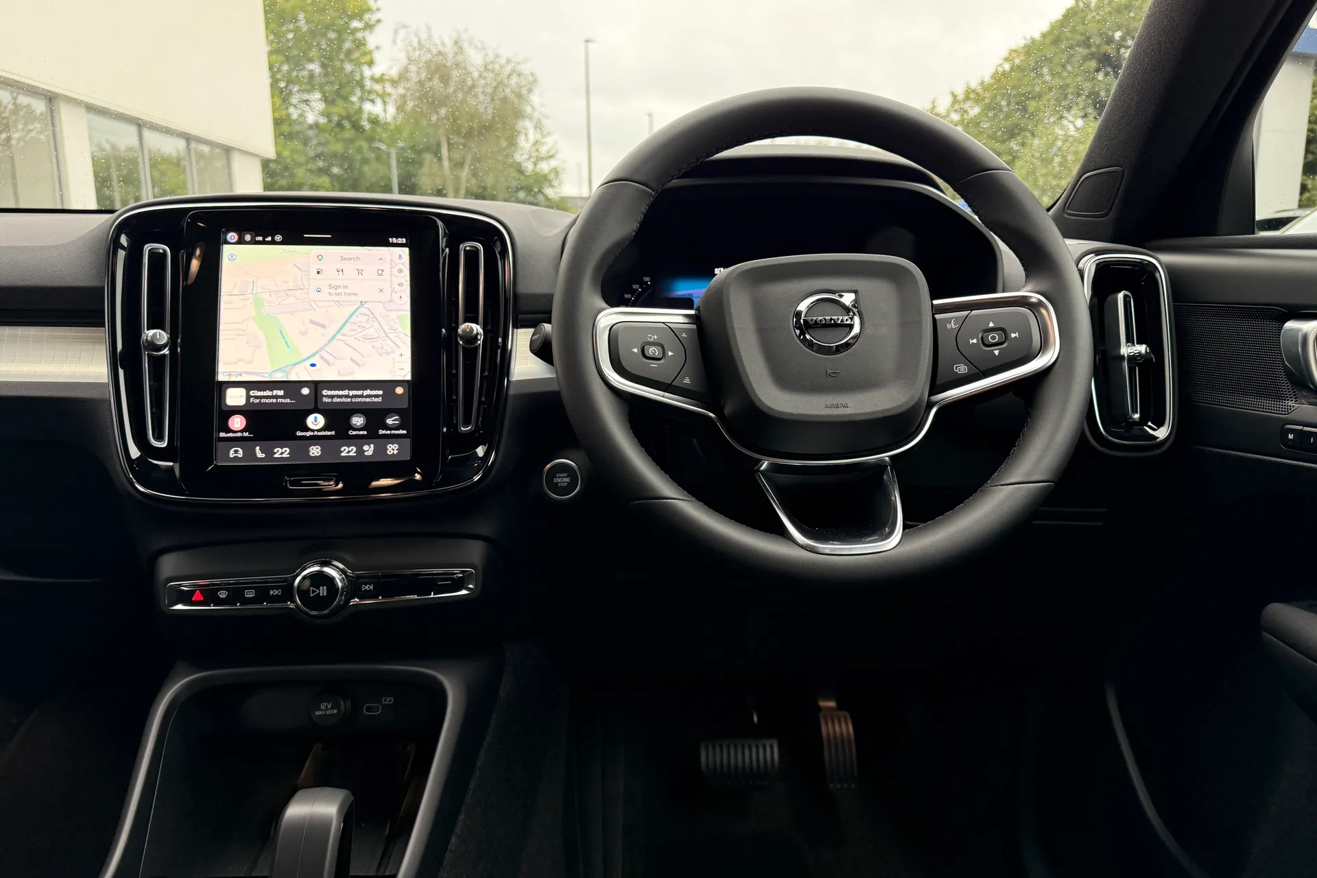Volvo XC40 thumbnail image number 32