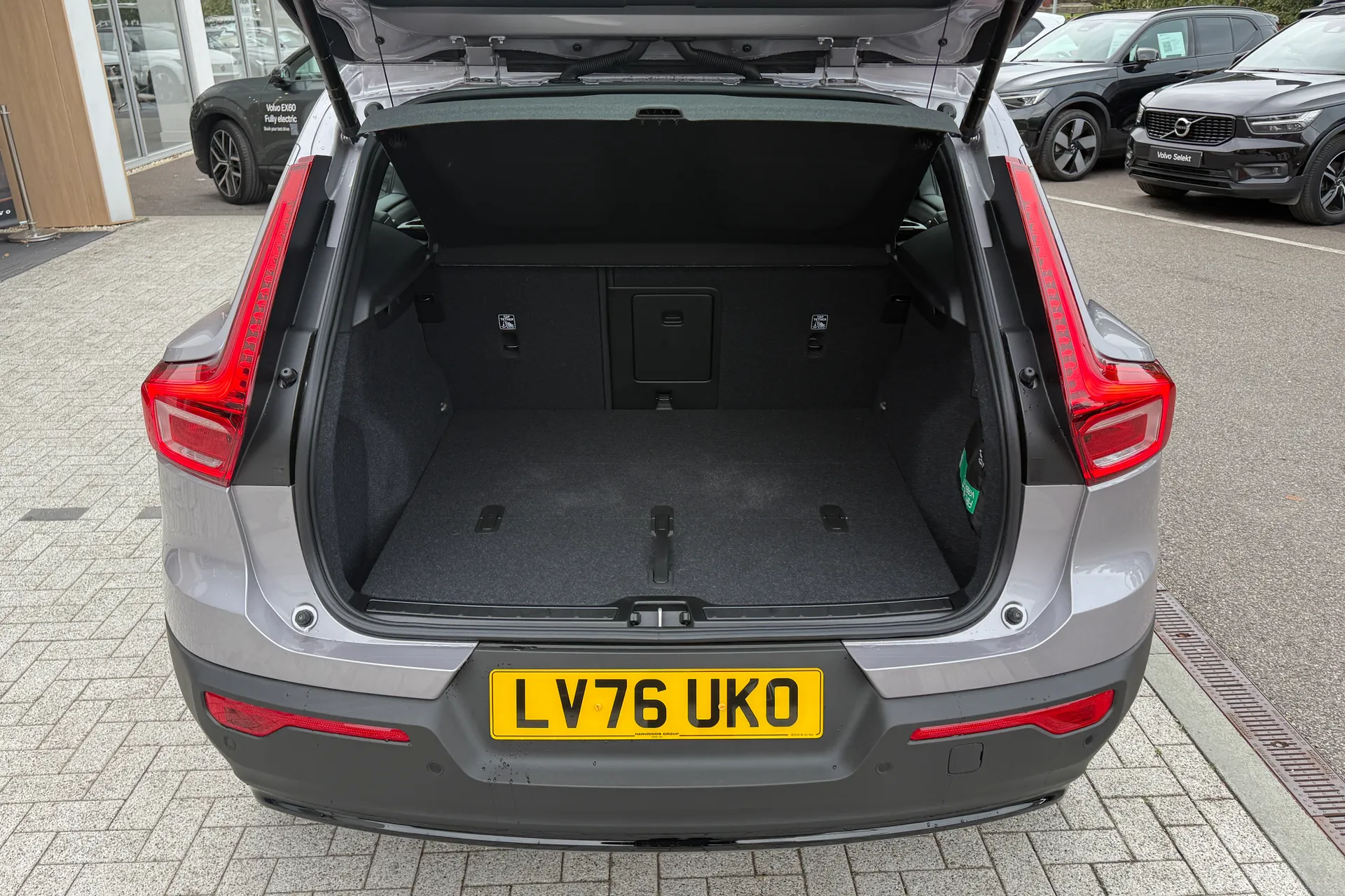 Volvo XC40 thumbnail image number 19