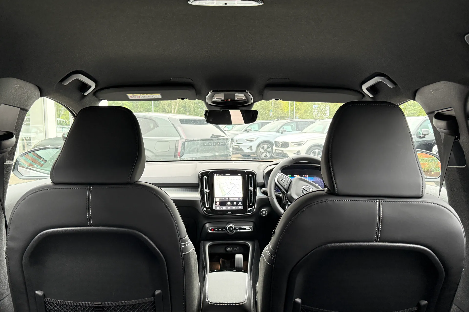 Volvo XC40 thumbnail image number 21