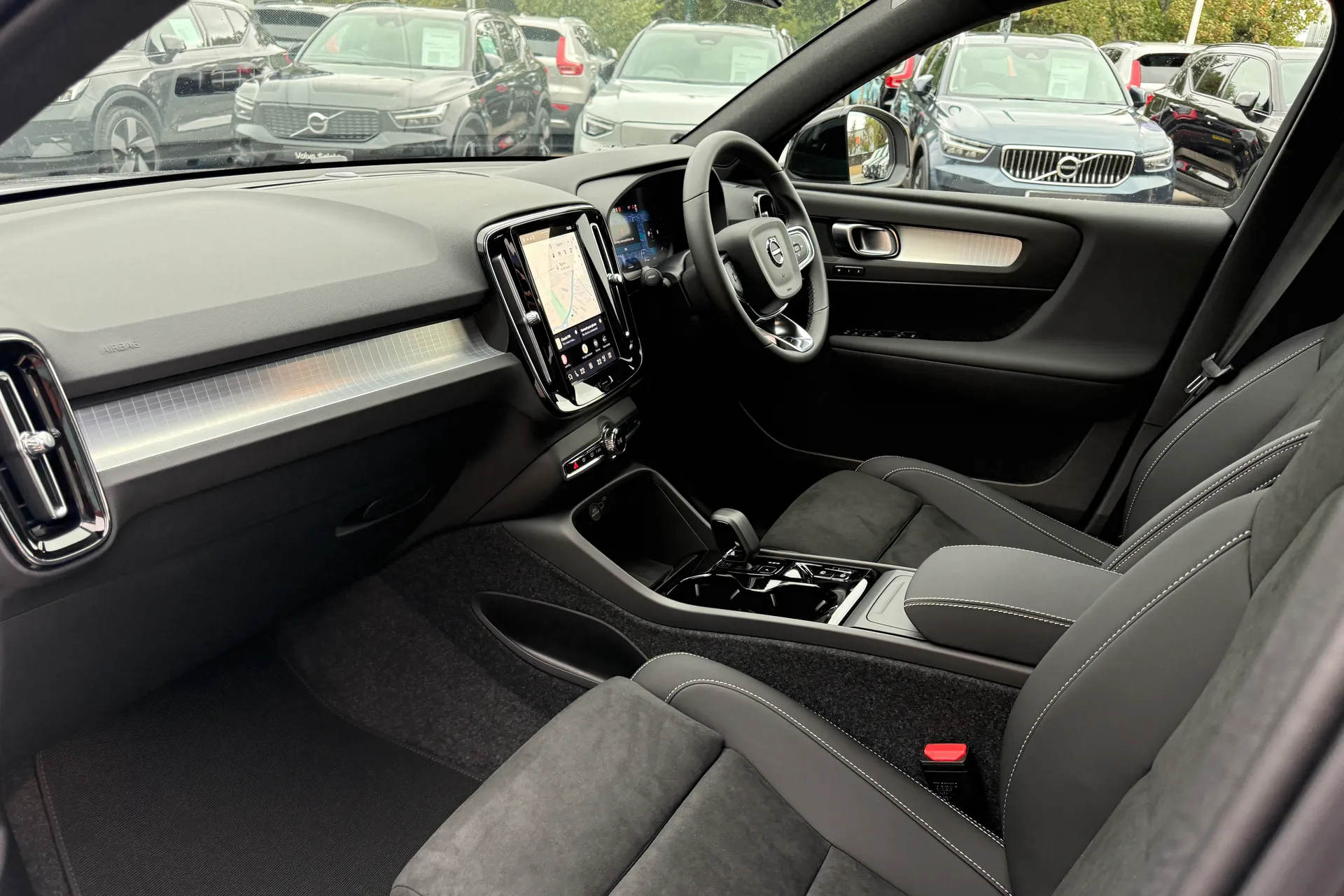 Volvo XC40 thumbnail image number 26