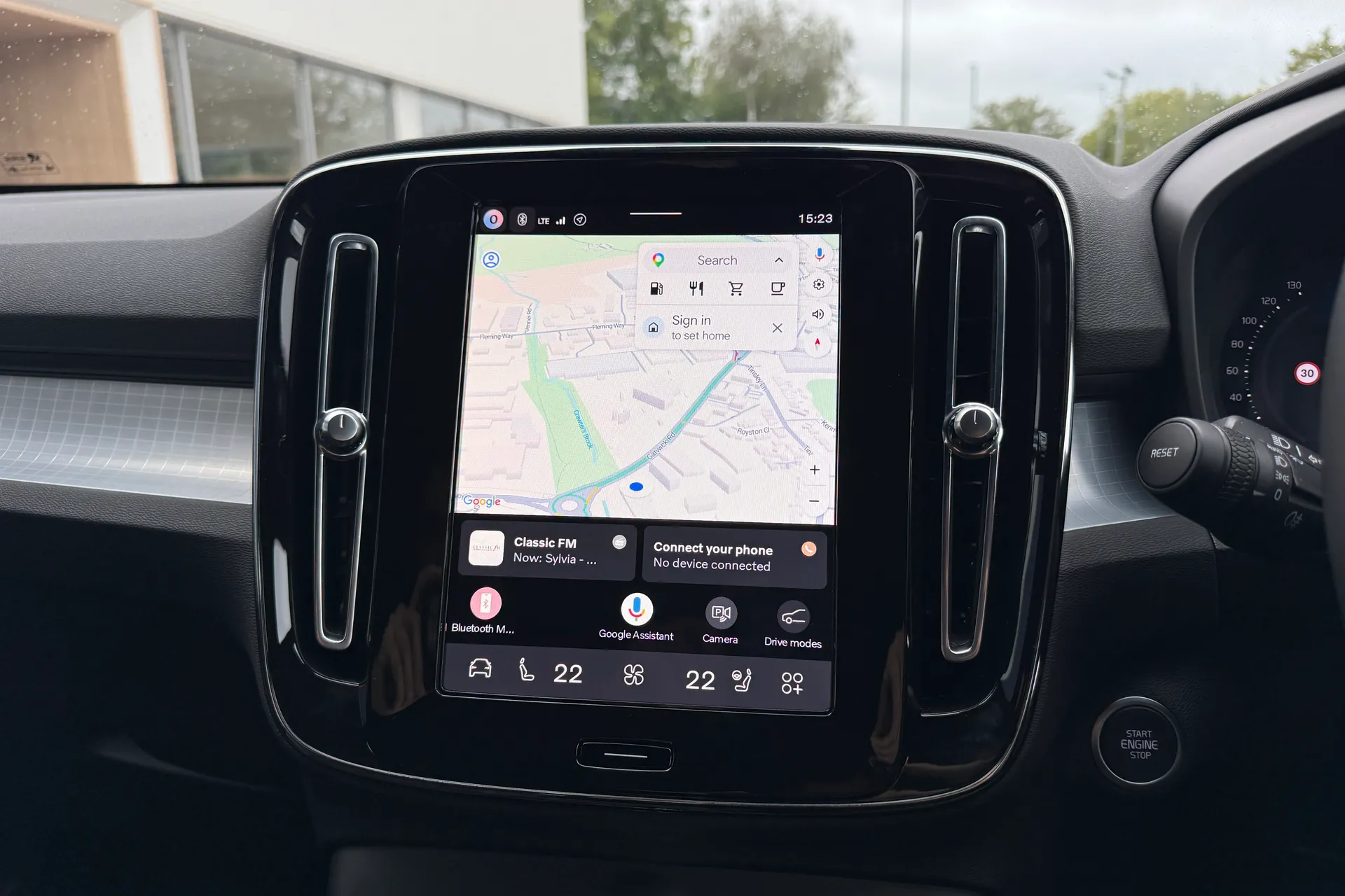 Volvo XC40 thumbnail image number 5