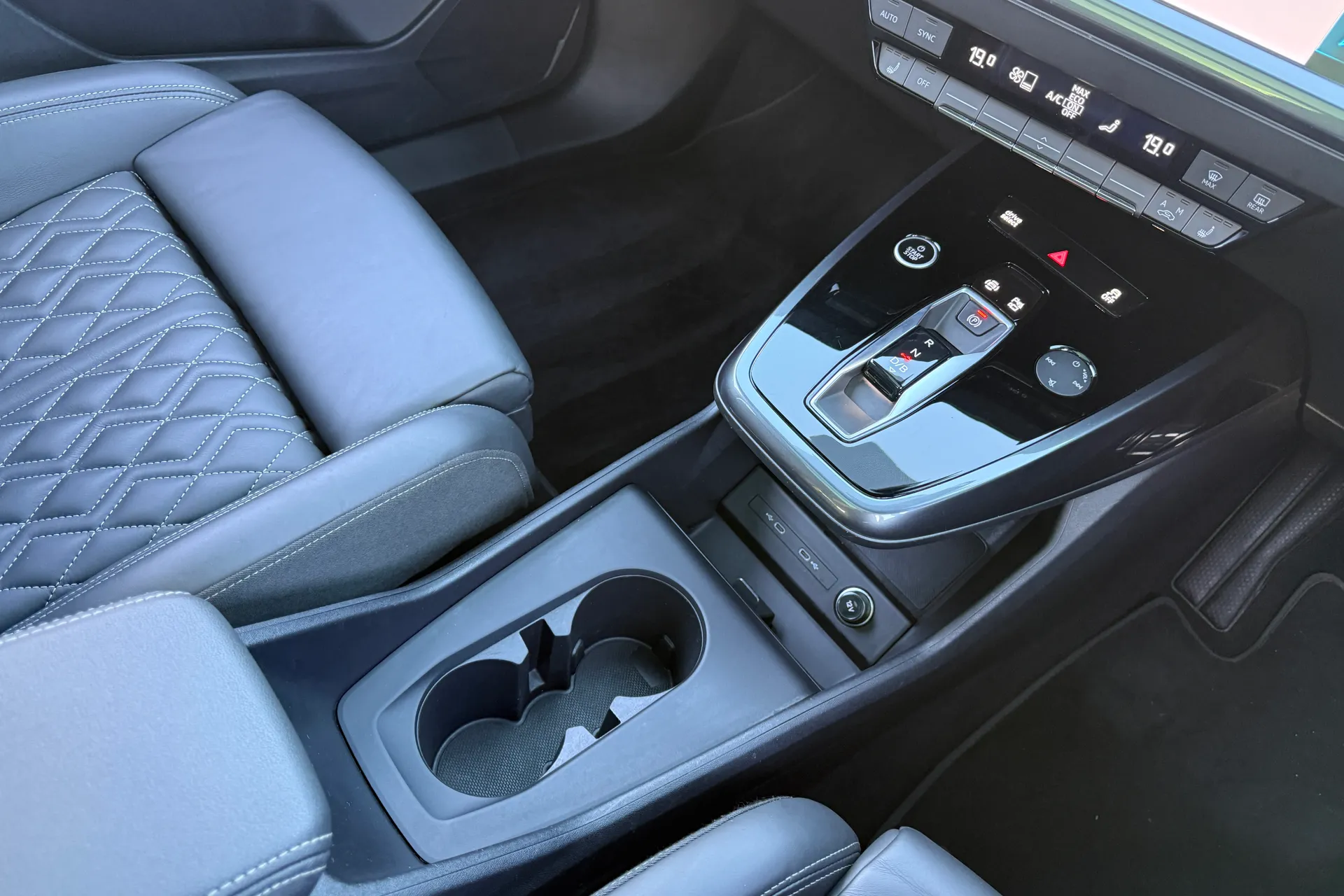 Audi Q4 thumbnail image number 50