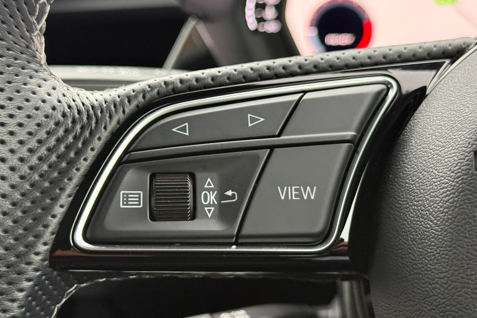 Audi A3 thumbnail image number 28