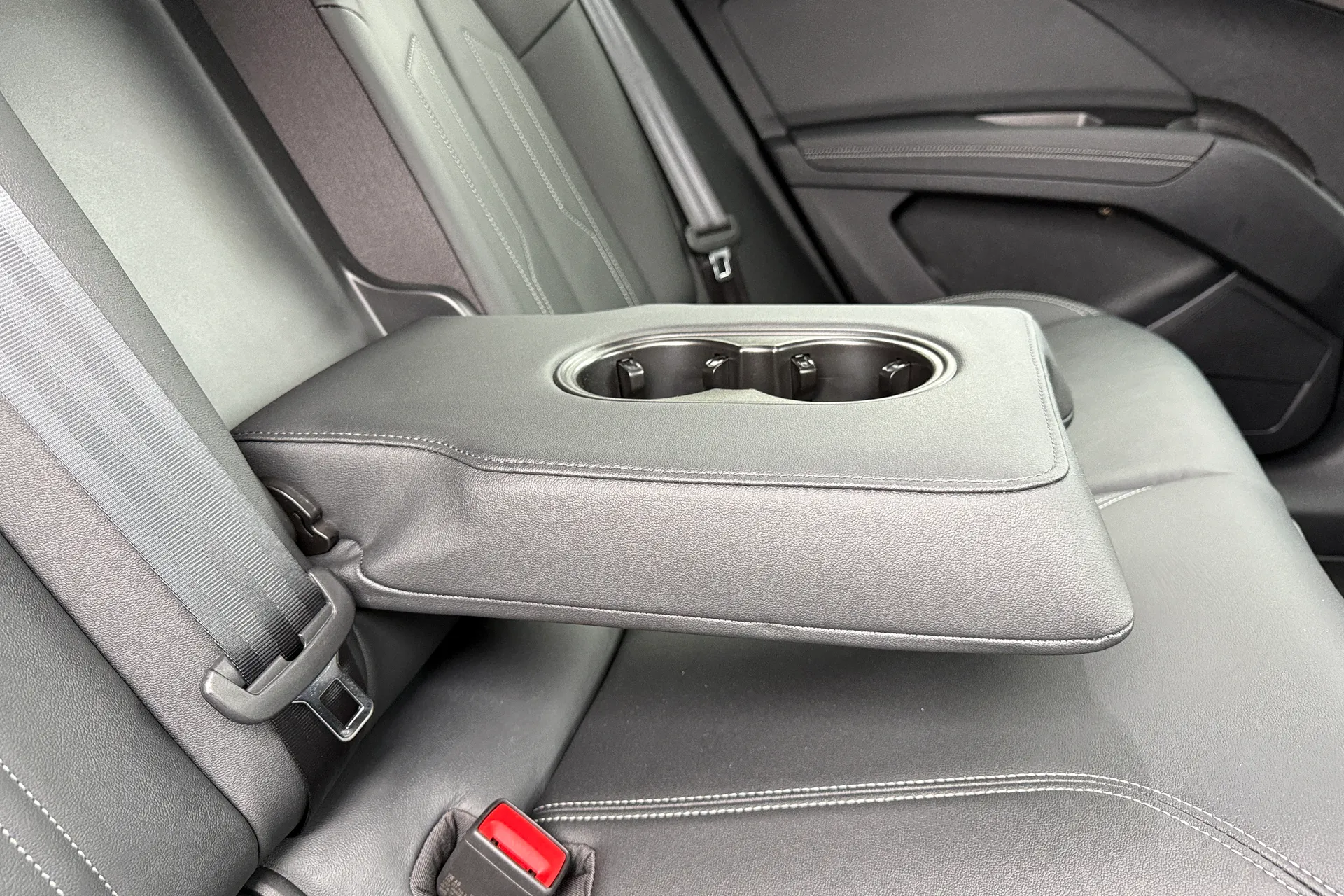 Audi Q4 thumbnail image number 49