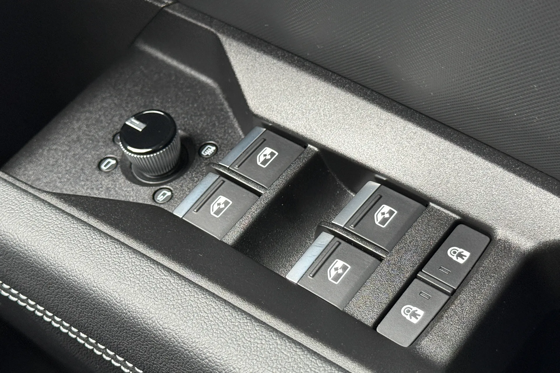 Audi Q4 thumbnail image number 22