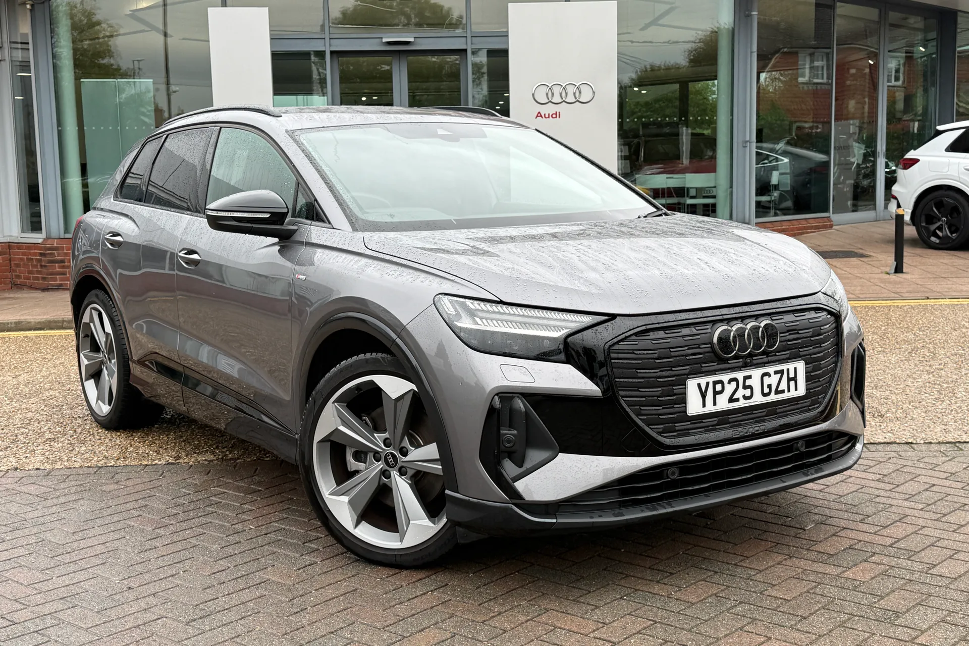 Audi Q4 thumbnail image number 27