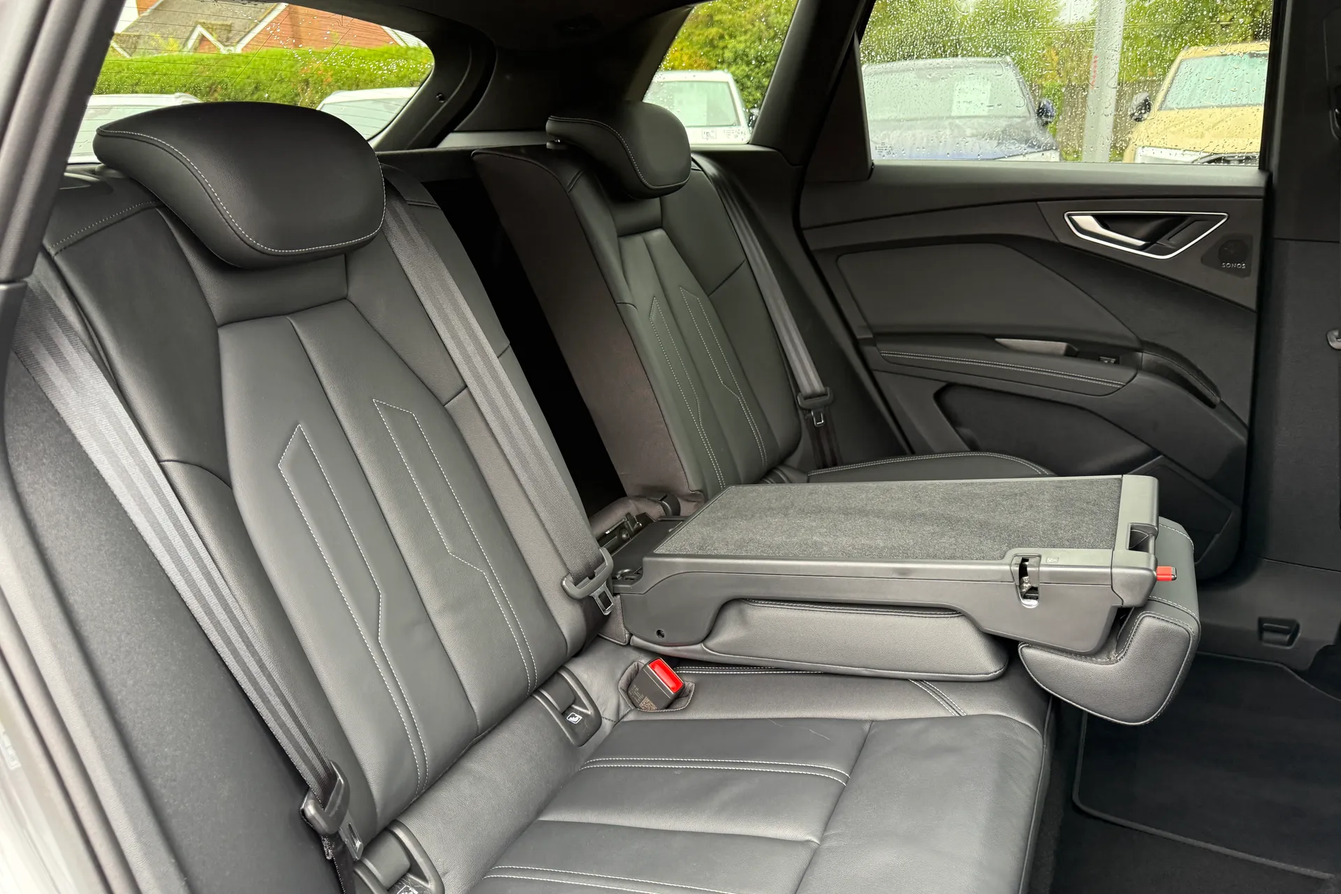 Audi Q4 thumbnail image number 50