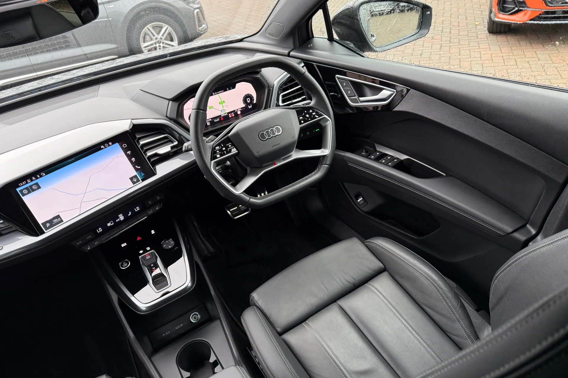 Audi Q4 thumbnail image number 44