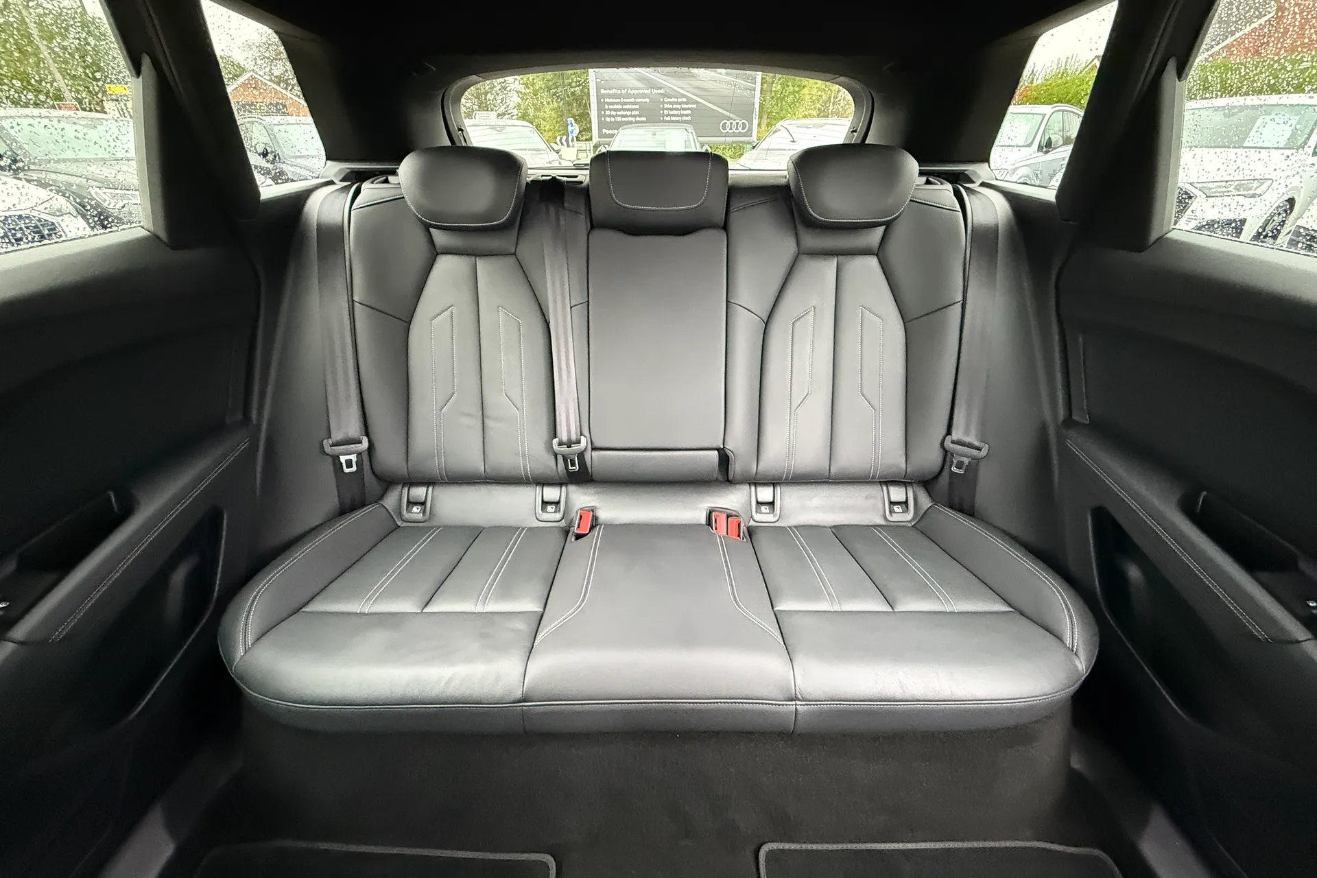 Audi Q4 thumbnail image number 41