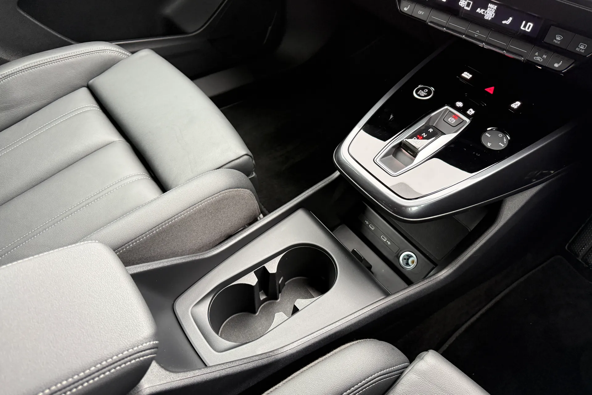 Audi Q4 thumbnail image number 43