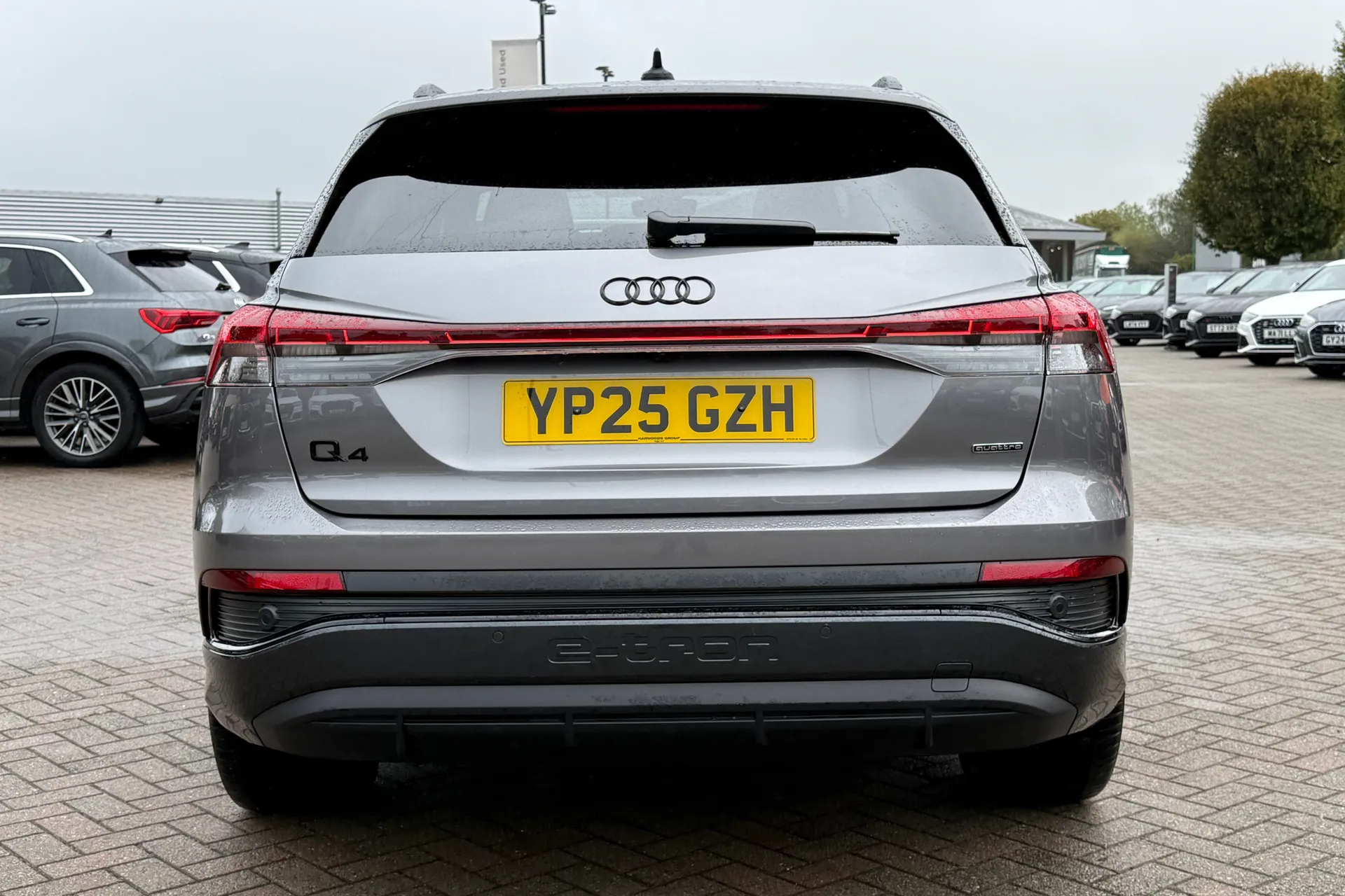 Audi Q4 thumbnail image number 36