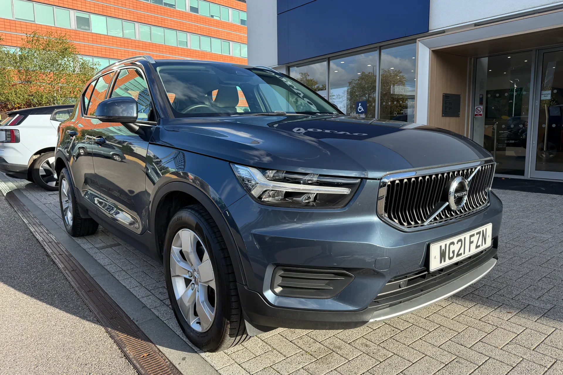 Volvo XC40 thumbnail image number 14