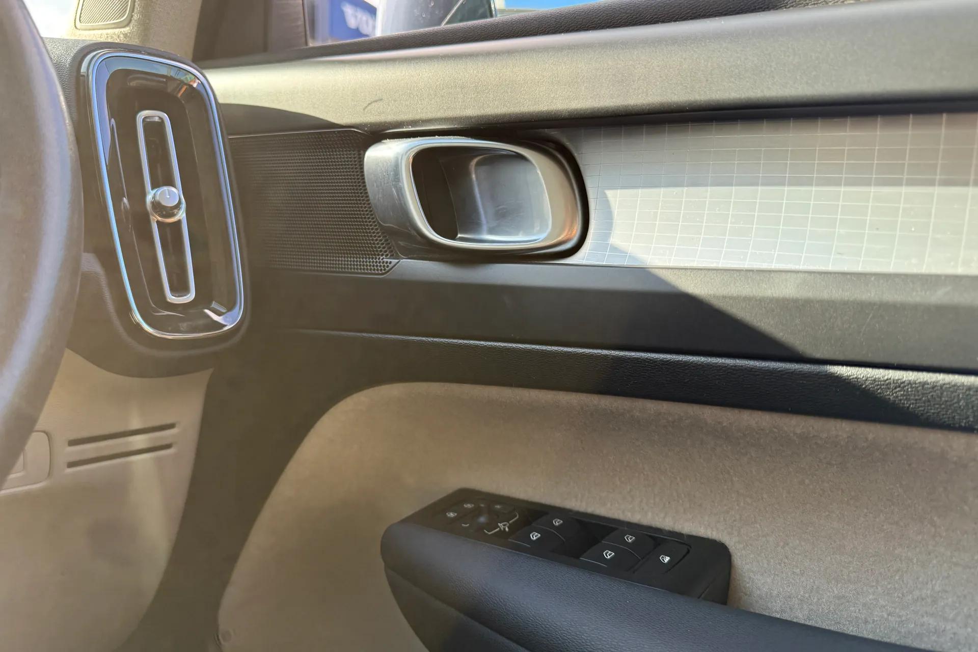 Volvo XC40 thumbnail image number 40