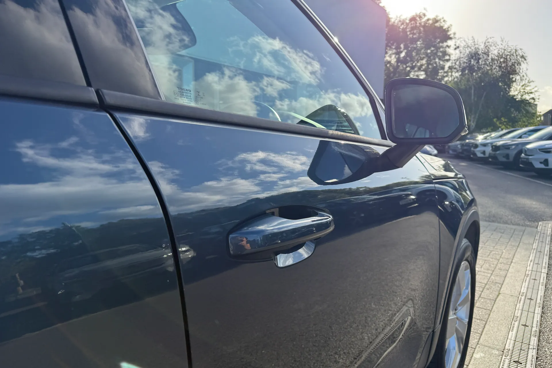 Volvo XC40 thumbnail image number 16