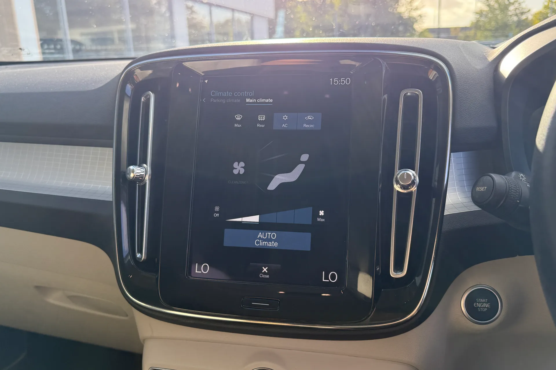 Volvo XC40 thumbnail image number 37