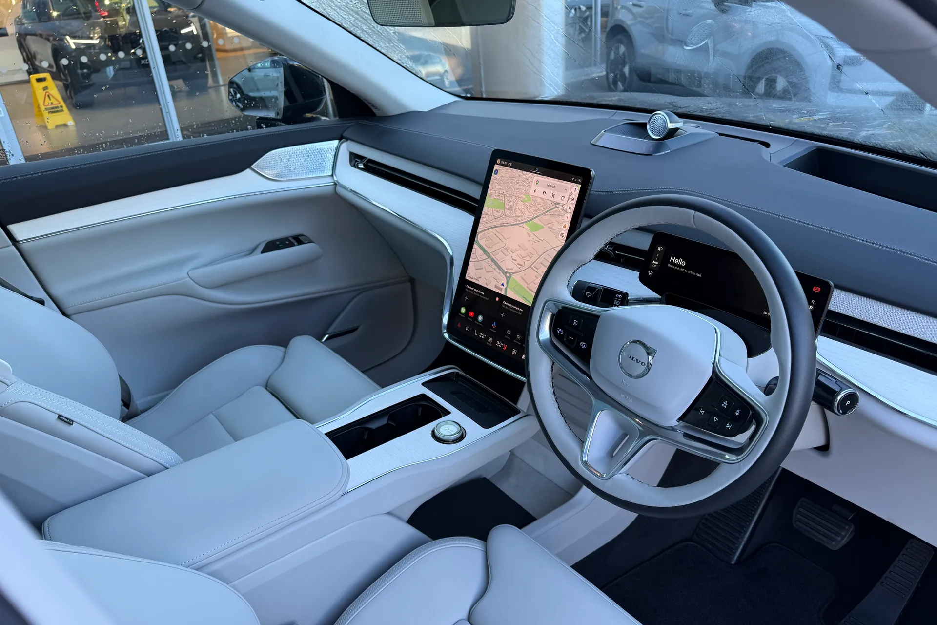 Volvo EX90 thumbnail image number 6