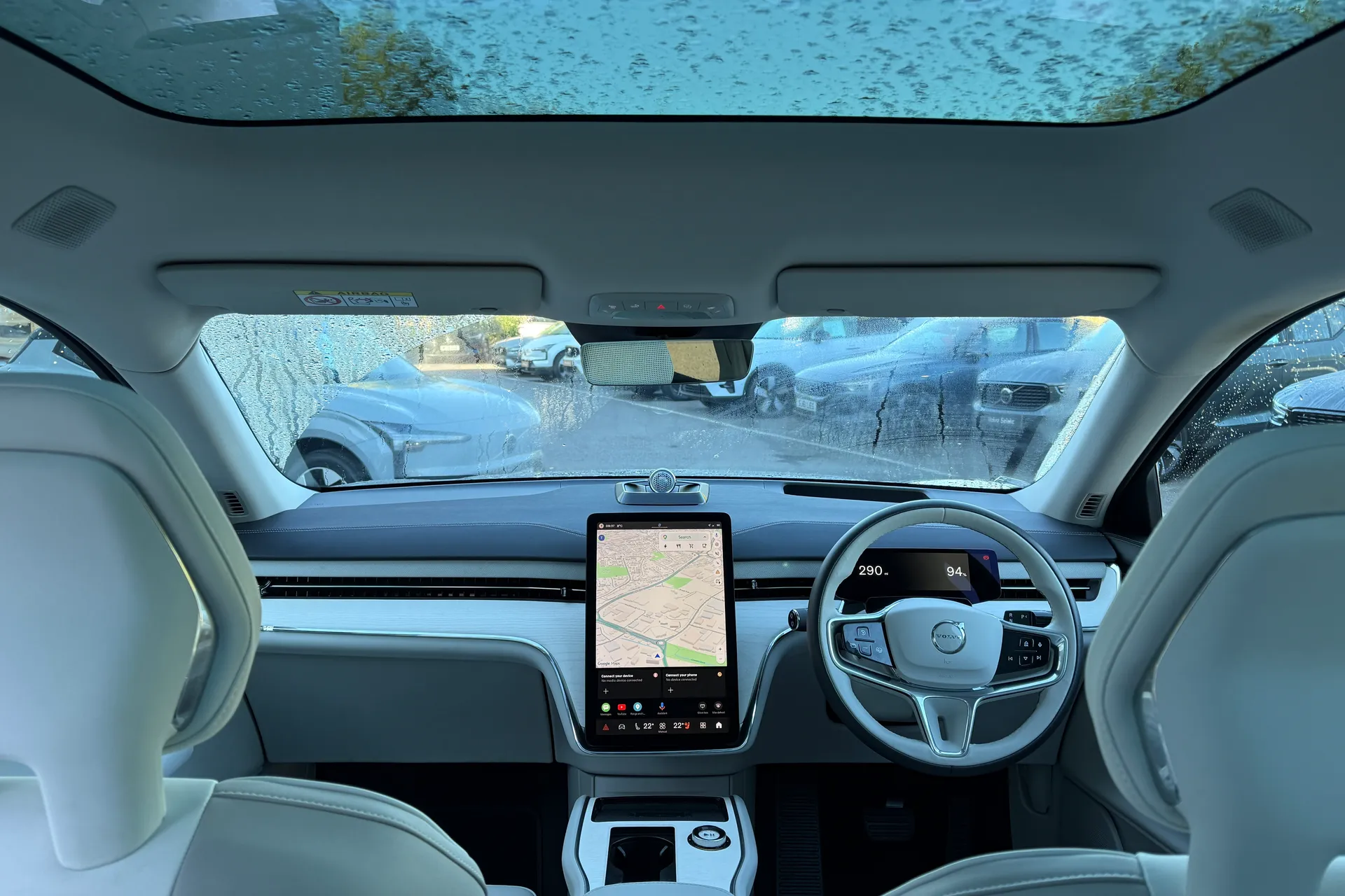 Volvo EX90 thumbnail image number 3