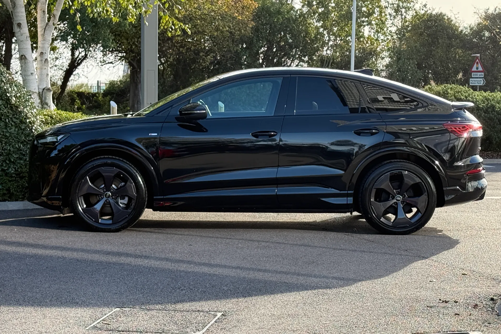 Audi Q4 thumbnail image number 26