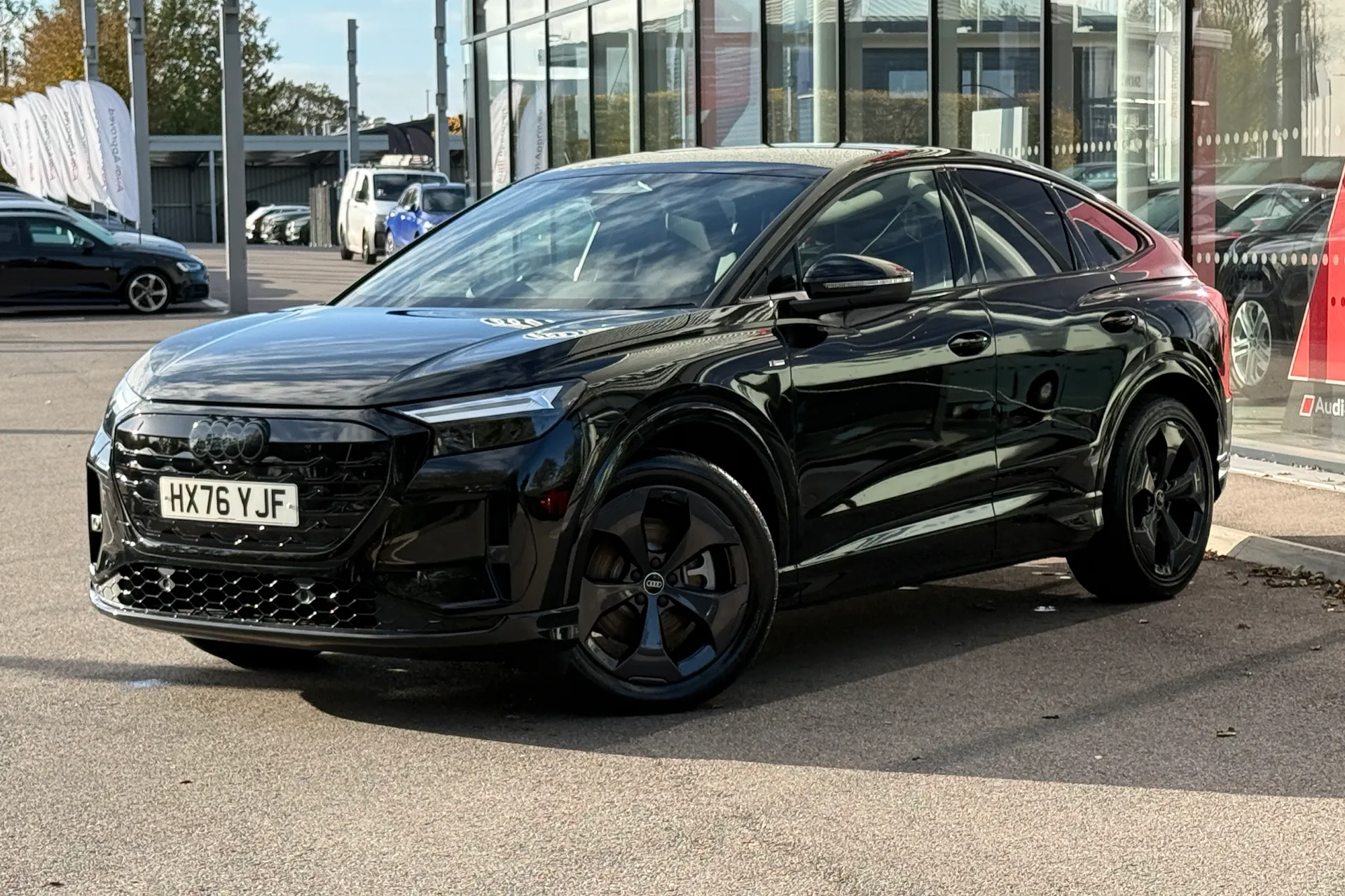 Audi Q4 thumbnail image number 8