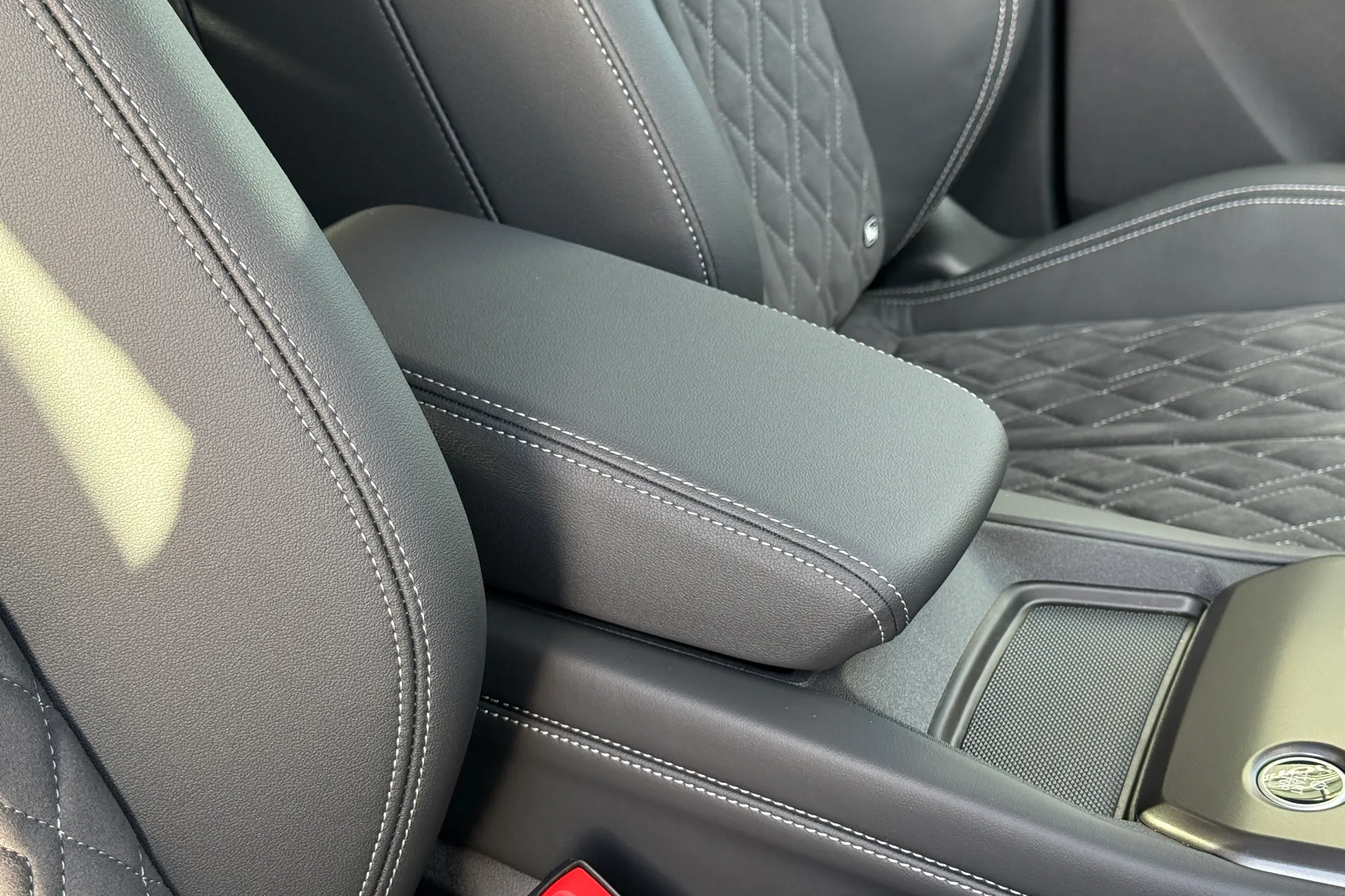 Audi Q4 thumbnail image number 28
