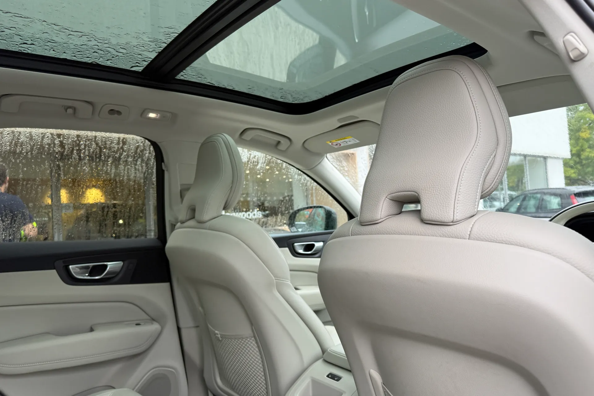Volvo XC60 thumbnail image number 26